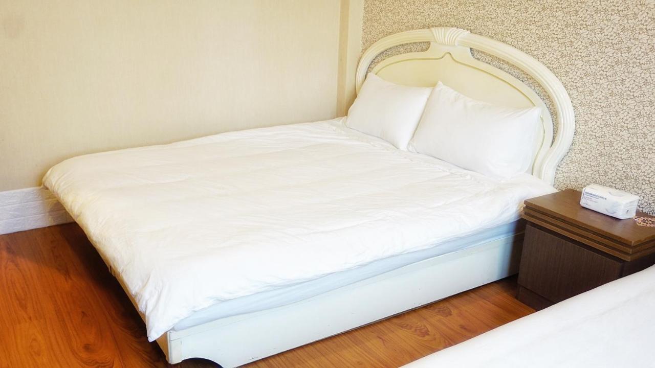 レッド ルーフ B&B 金湖鎮 エクステリア 写真